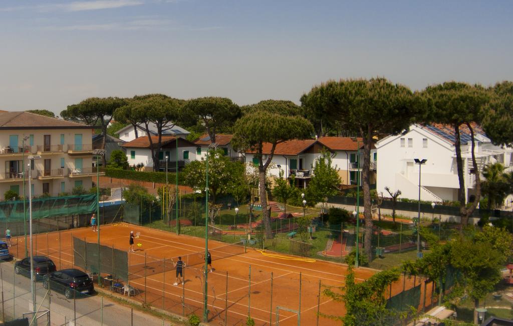 Hotel Rado Lido di Jesolo Luaran gambar