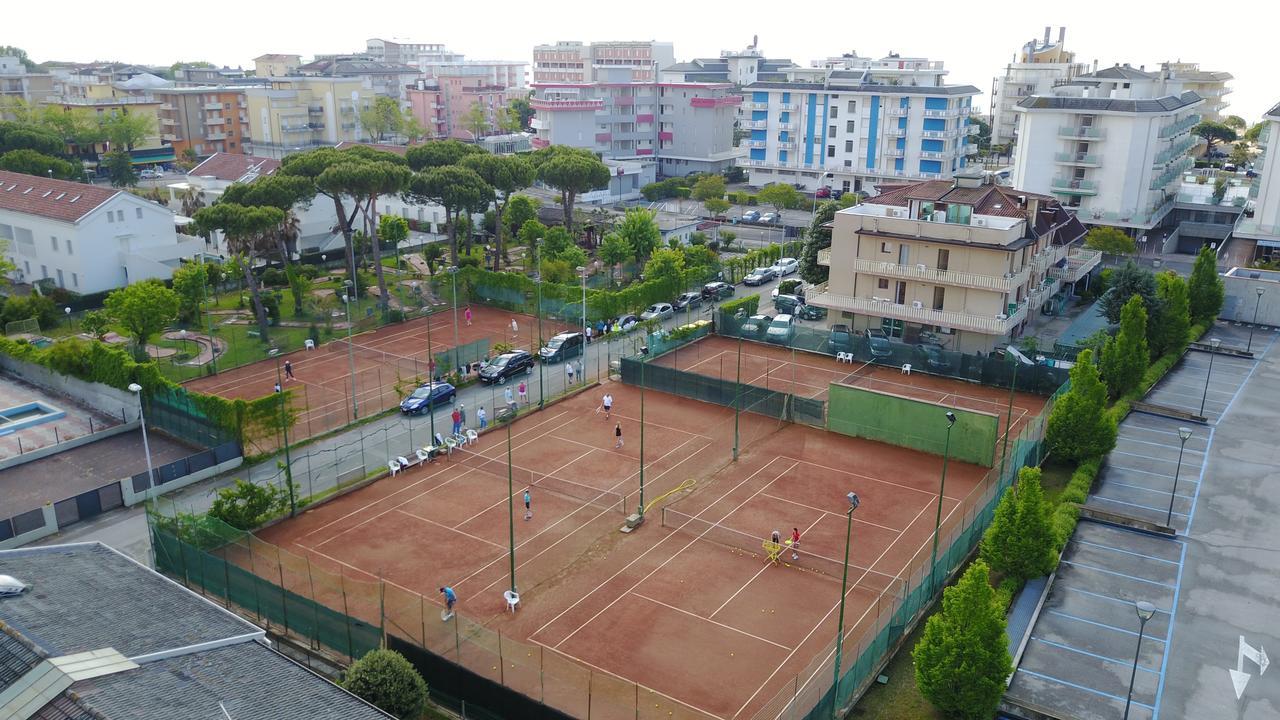 Hotel Rado Lido di Jesolo Luaran gambar